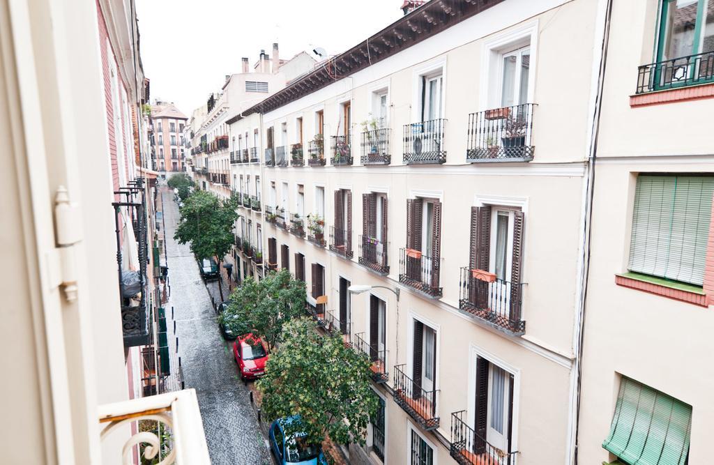 Apartamentos Gran Via Madri Exterior foto